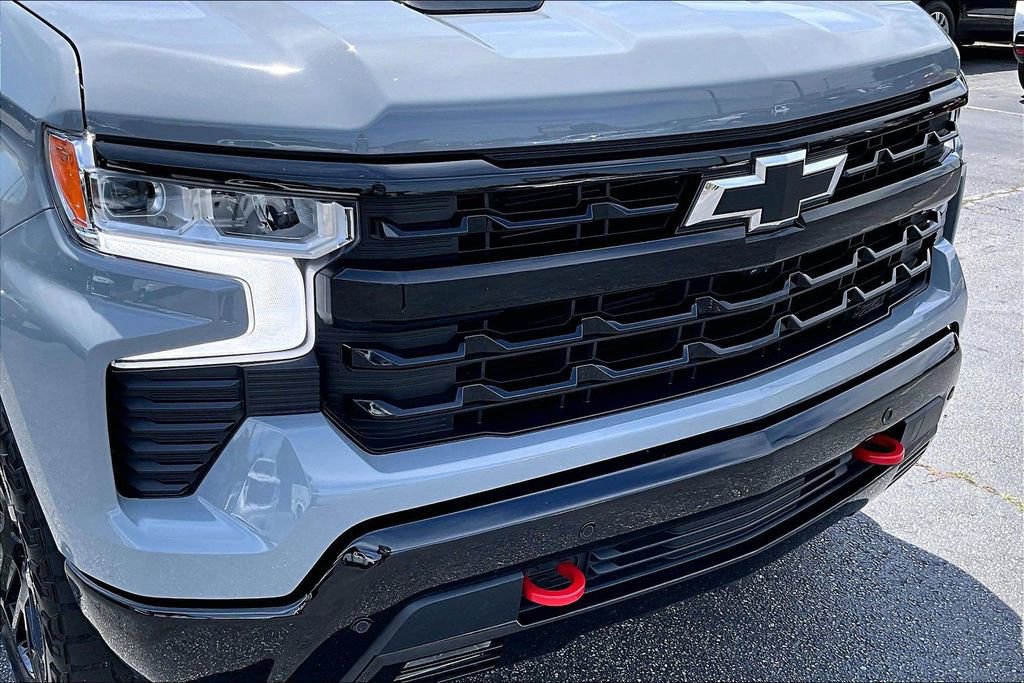 Used 2024 Chevrolet Silverado 1500 LT Trail Boss w/ Convenience Package II AWD/4WD image 33