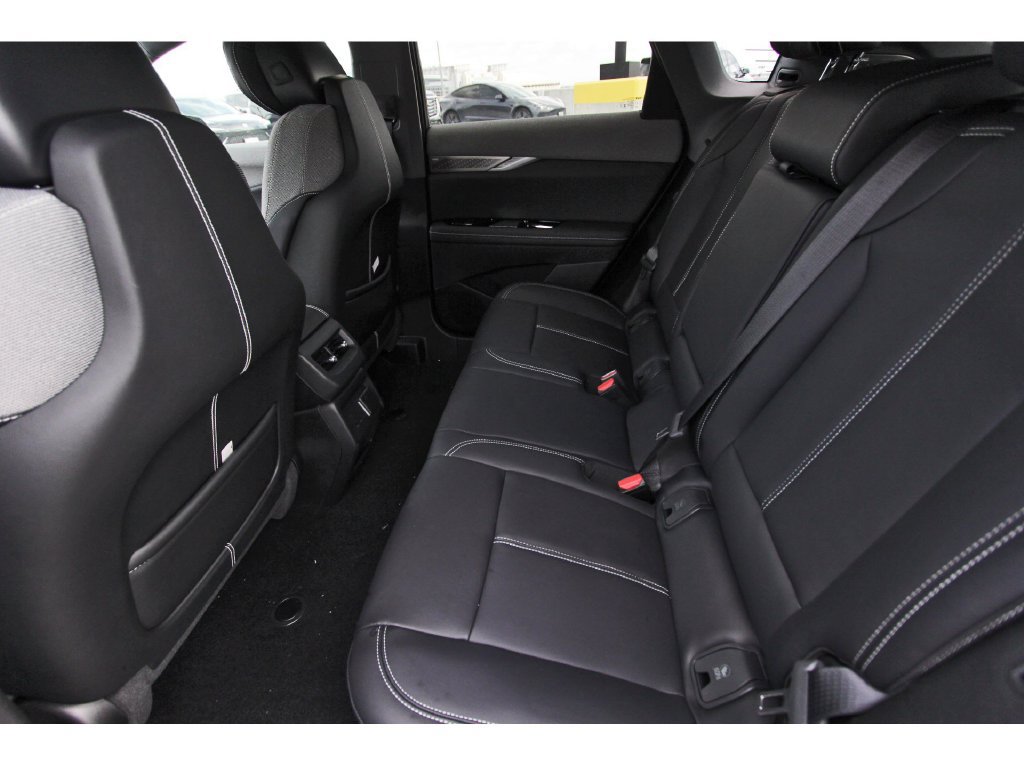 New 2027 Cadillac Optiq Luxury AWD/4WD image 7