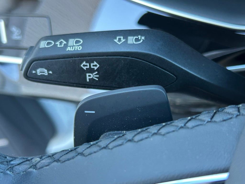 Used 2023 Audi Q7 3.0T Prestige image 25