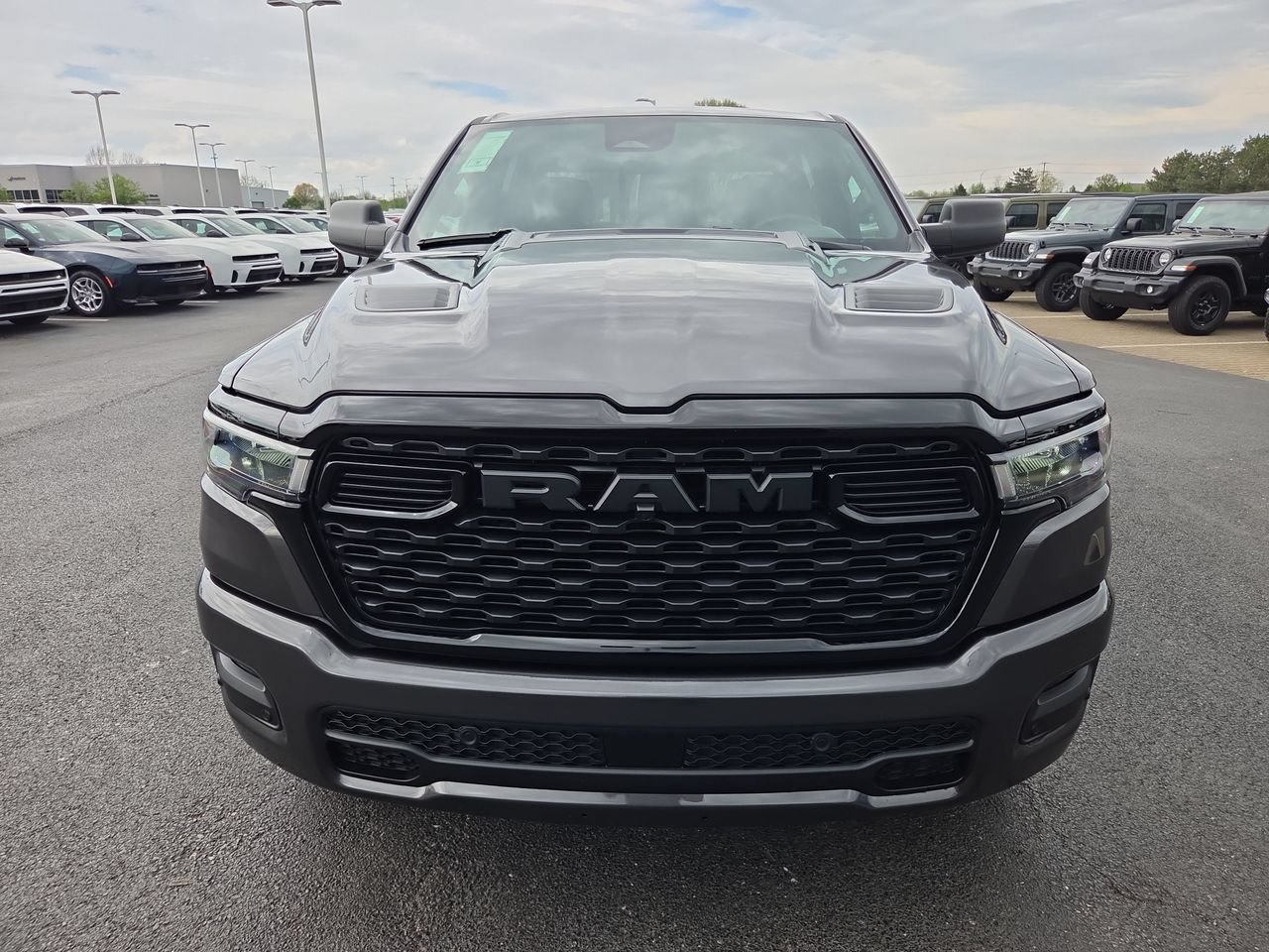 New 2026 RAM 1500 Express AWD/4WD image 2