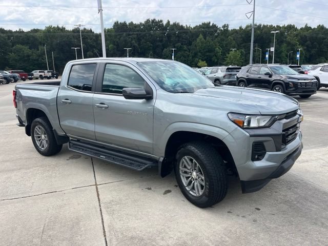 Used 2024 Chevrolet Colorado LT w/ LT Convenience Package RWD image 9