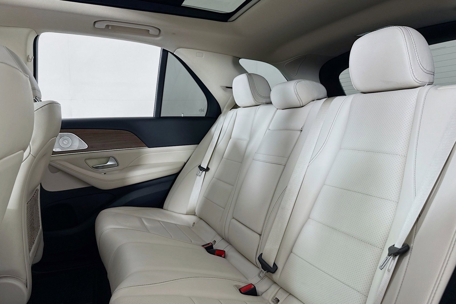 Used 2024 Mercedes-Benz GLE 350 4MATIC image 8