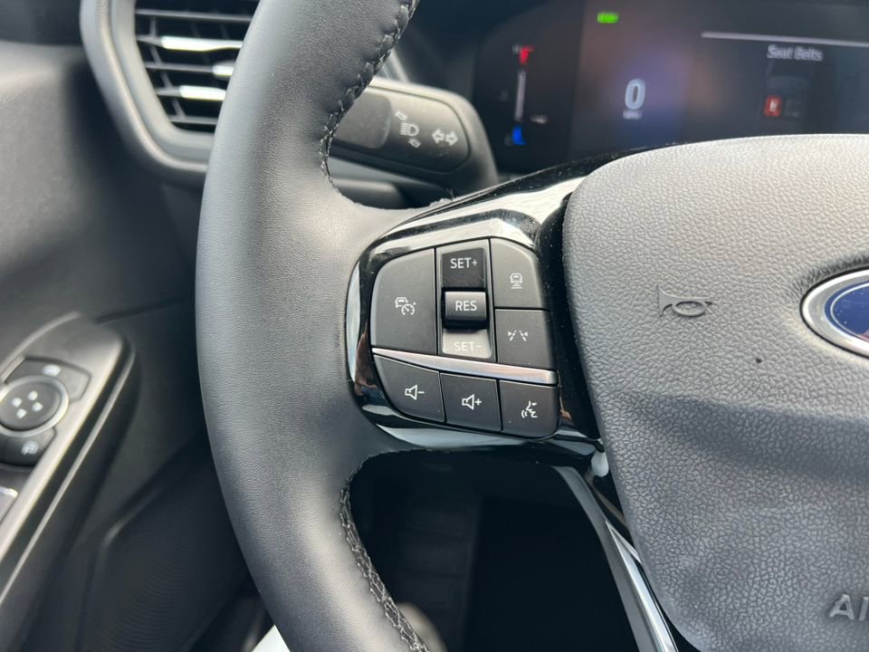 New 2025 Ford Escape SE w/ Class II Trailer Tow Package image 23