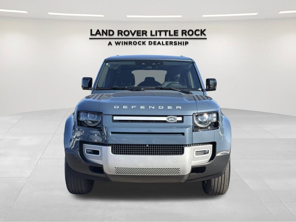Used 2025 Land Rover Defender 110 S image 8
