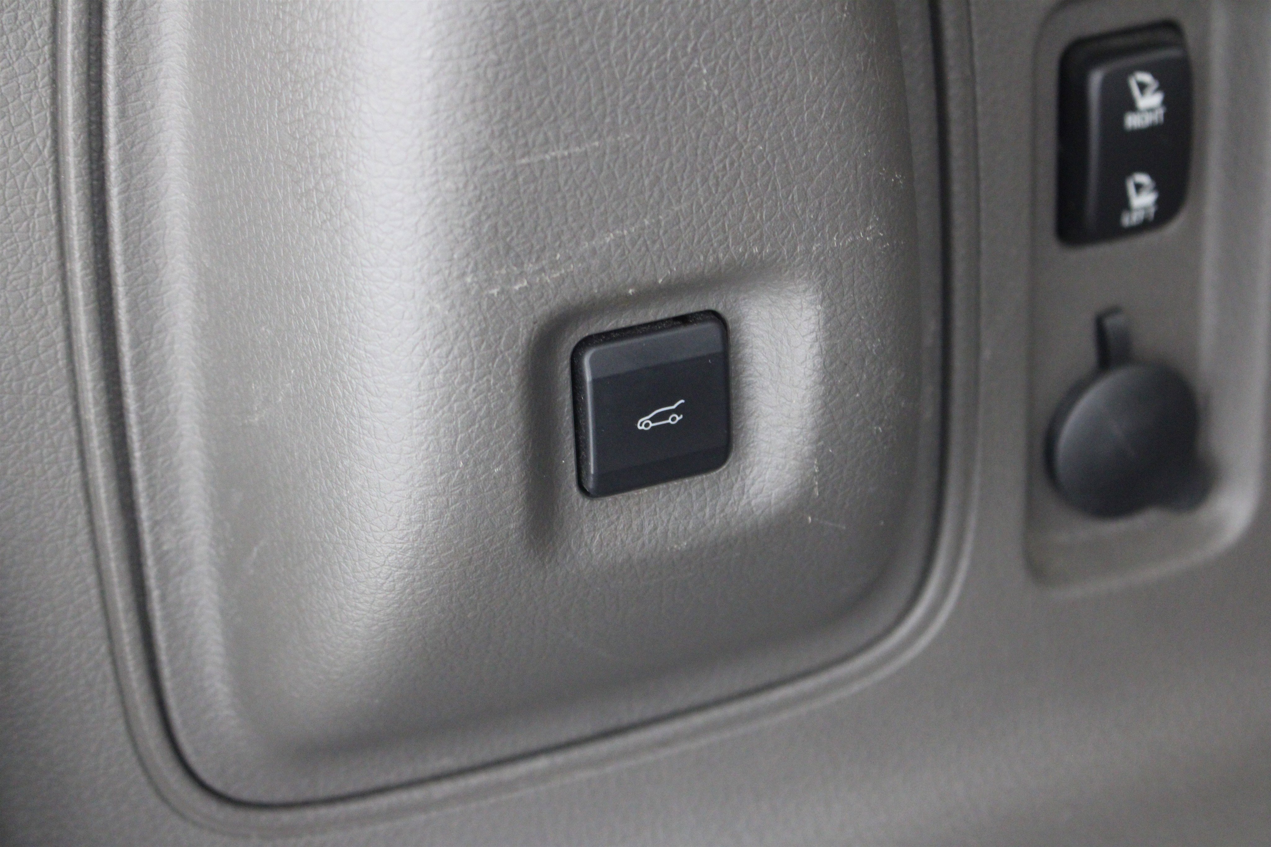 Used 2008 Lincoln MKX AWD image 25