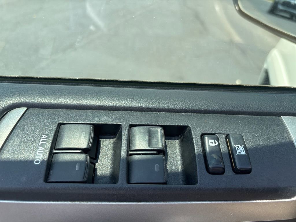 Used 2013 Toyota 4Runner SR5 w/ Convenience Pkg RWD image 6