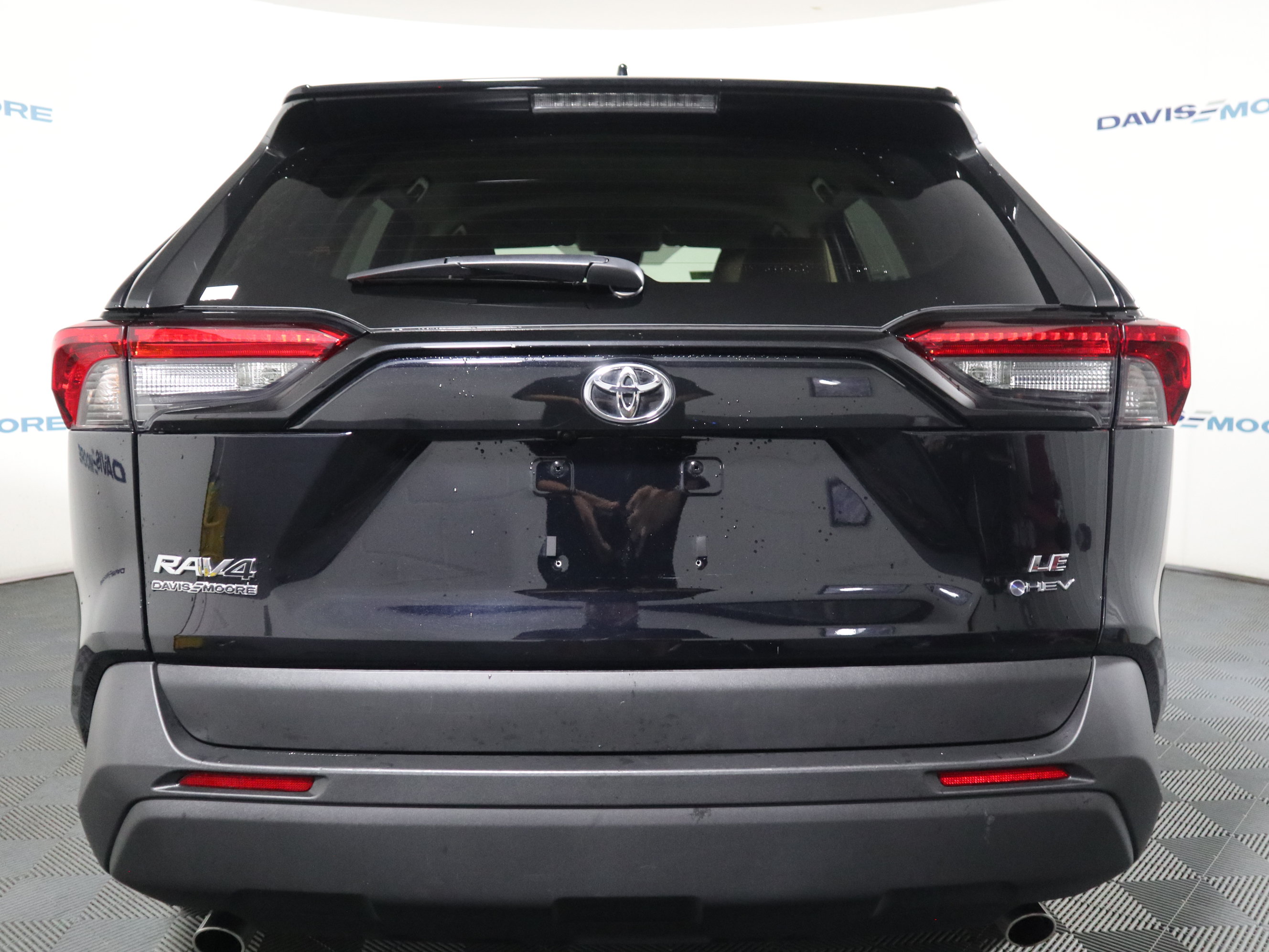 Used 2025 Toyota RAV4 LE AWD/4WD image 7
