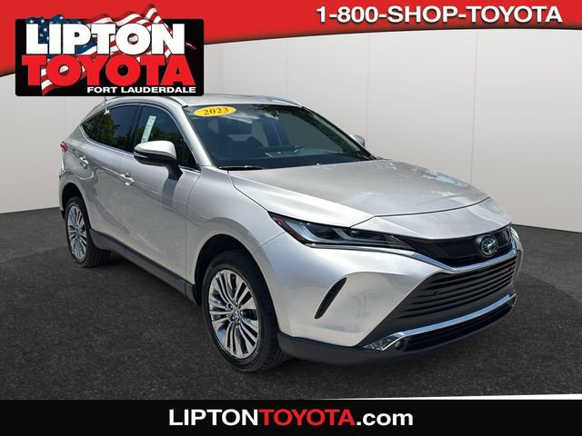 Certified 2023 Toyota Venza XLE AWD/4WD image 1