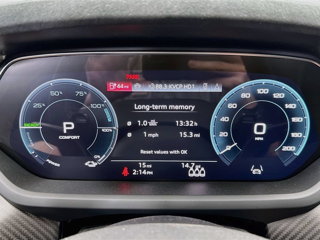 New 2026 Audi RS e-tron GT performance AWD/4WD image 32
