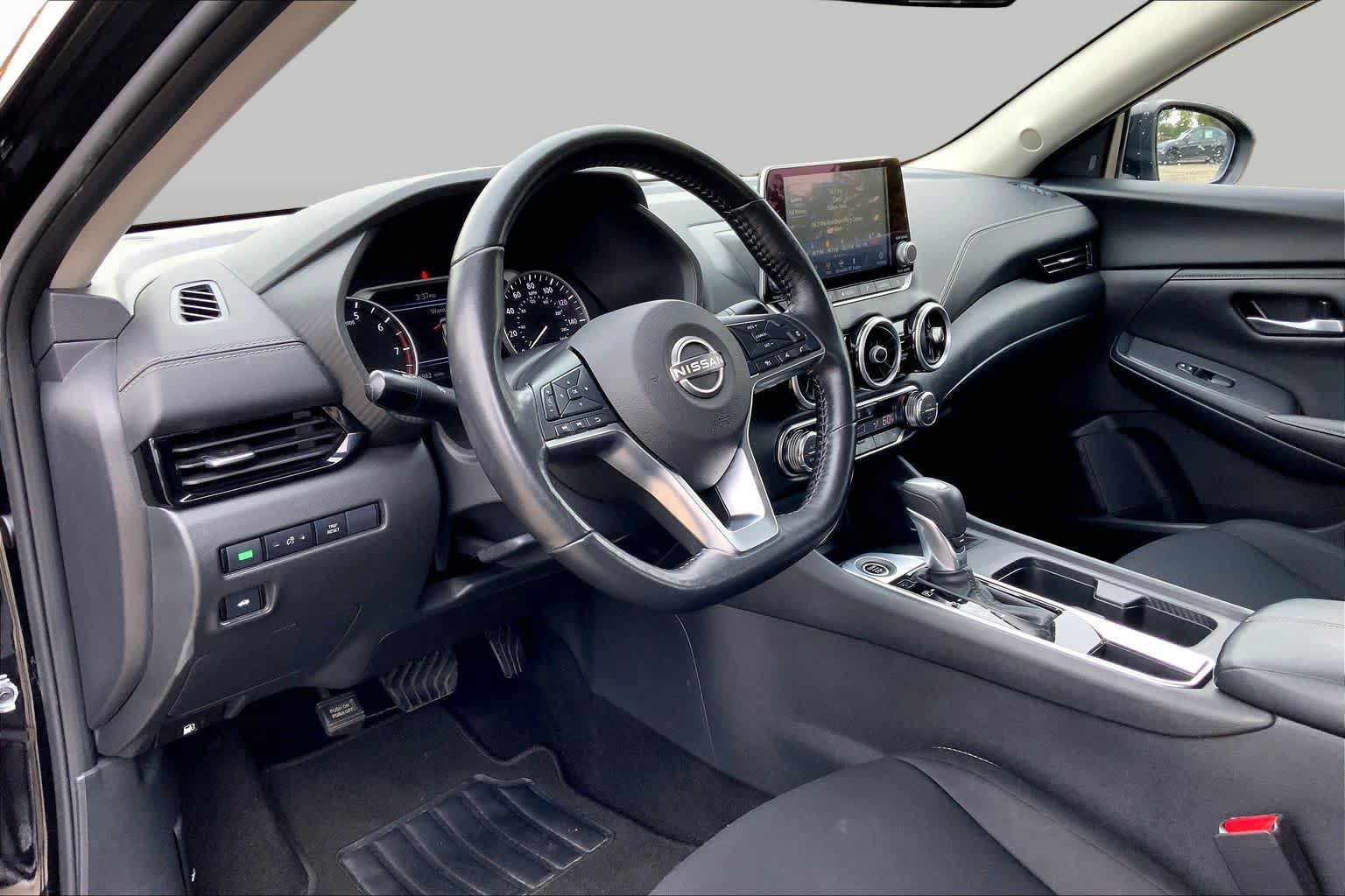 Used 2025 Nissan Sentra SV w/ All-Weather Package FWD image 16