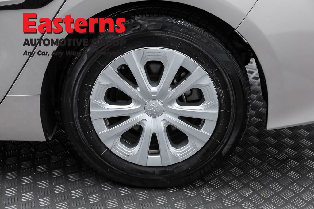 Used 2020 Toyota Prius Prime XLE image 32