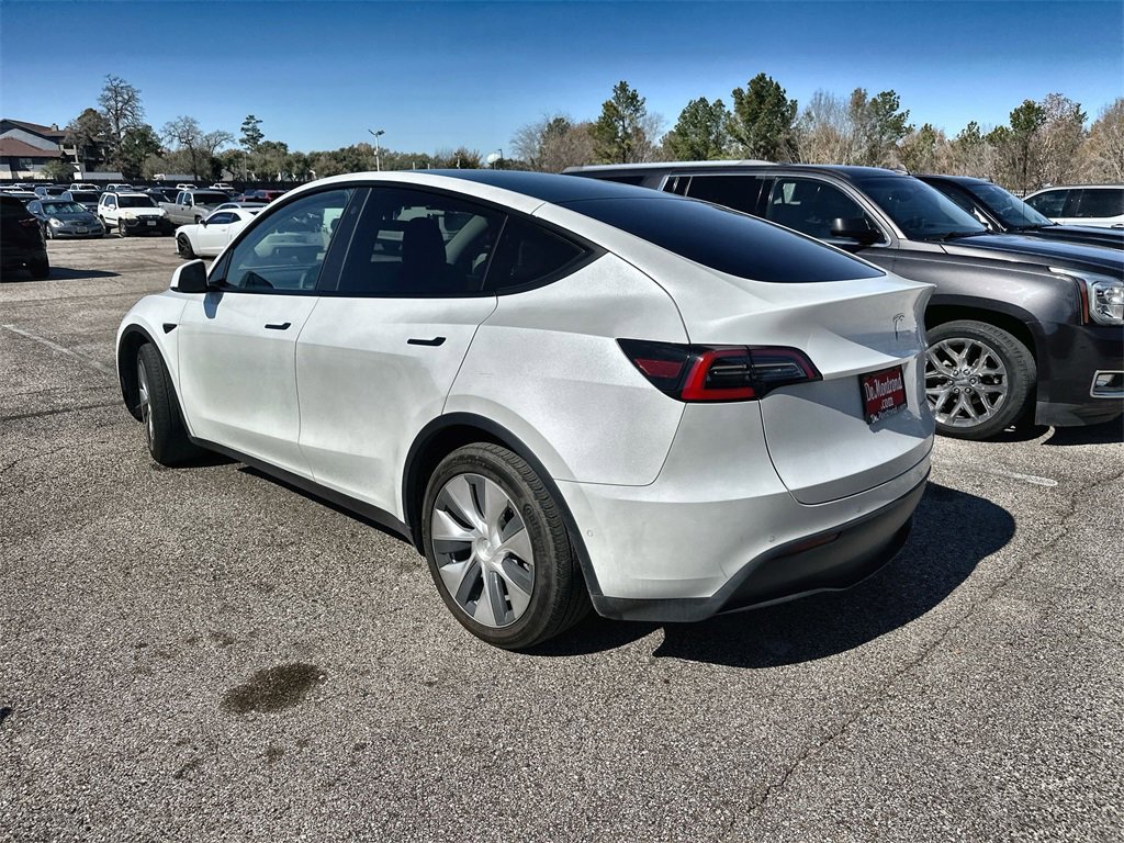 Used 2021 Tesla Model Y Long Range image 9