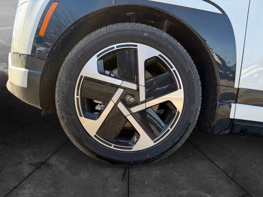 New 2026 Hyundai Ioniq 9 Limited image 14