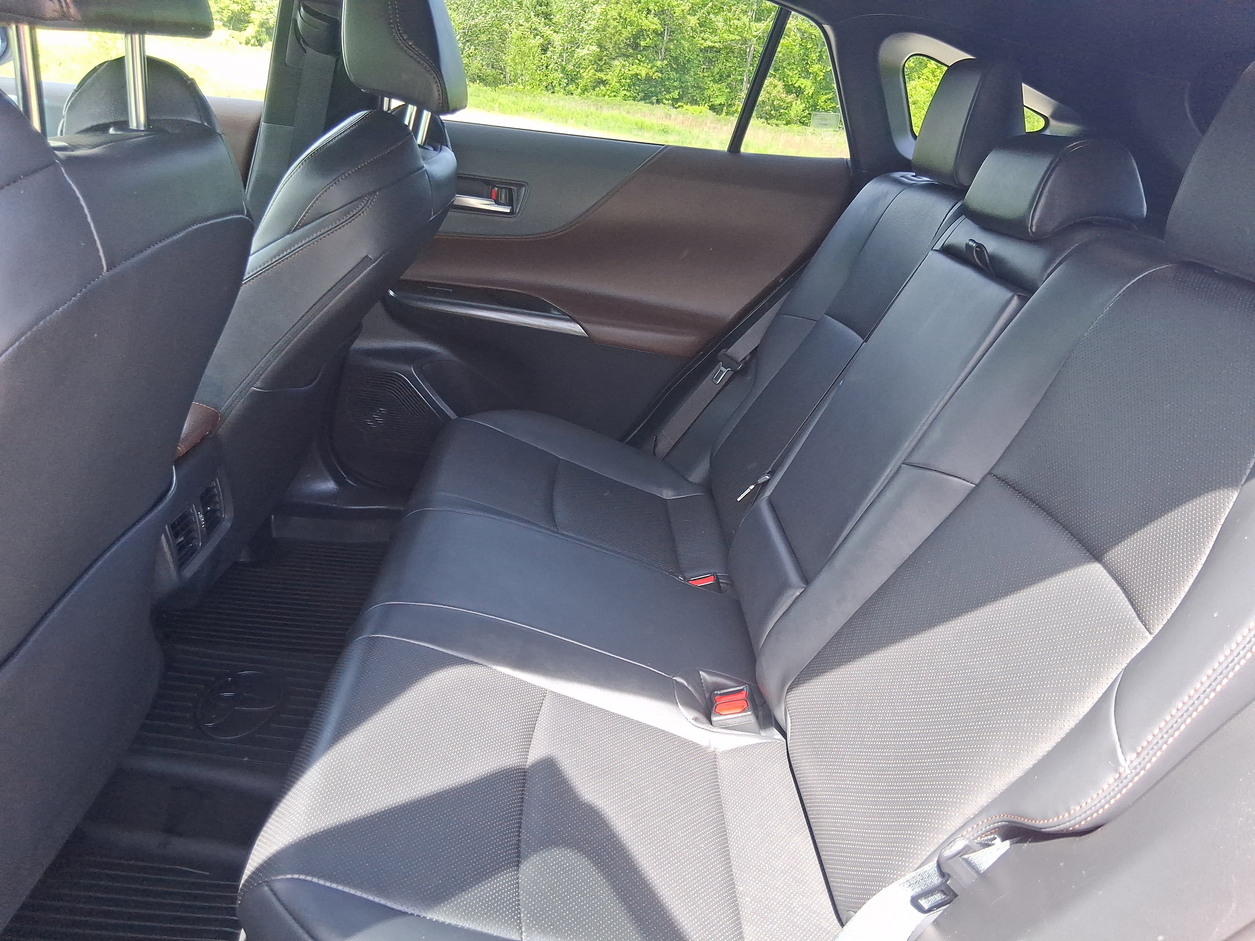 Used 2024 Toyota Venza Limited AWD/4WD image 16