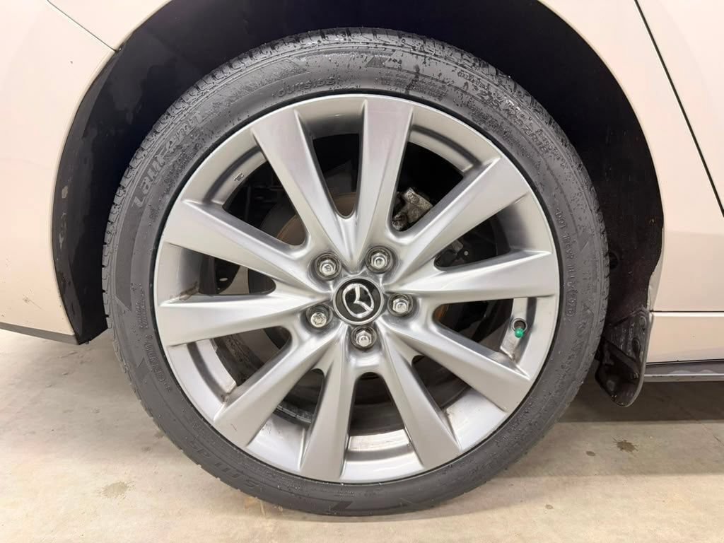 Used 2022 MAZDA MAZDA3 s FWD image 18