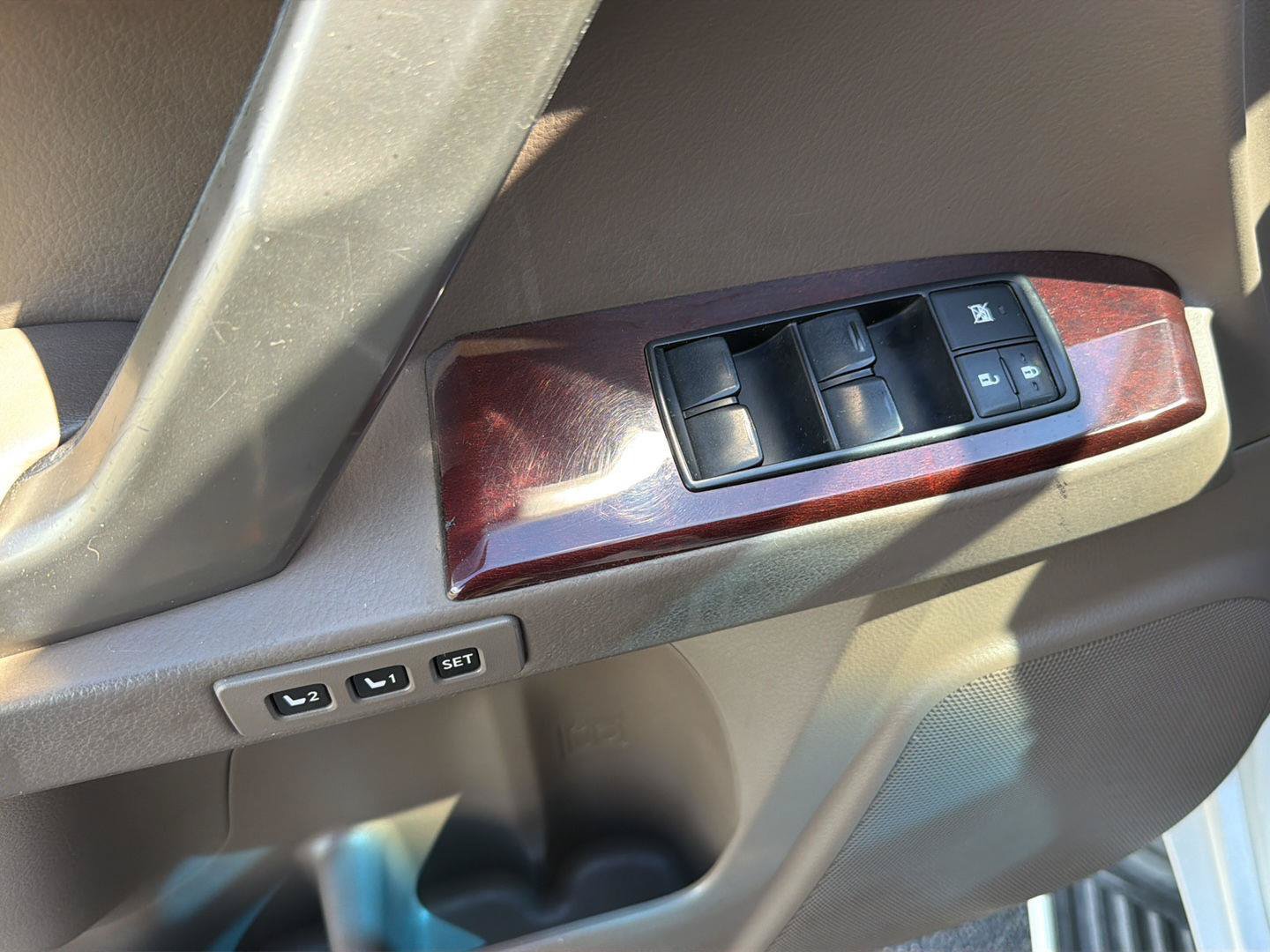 Used 2015 Lexus GX 460 w/ Premium Package AWD/4WD image 35