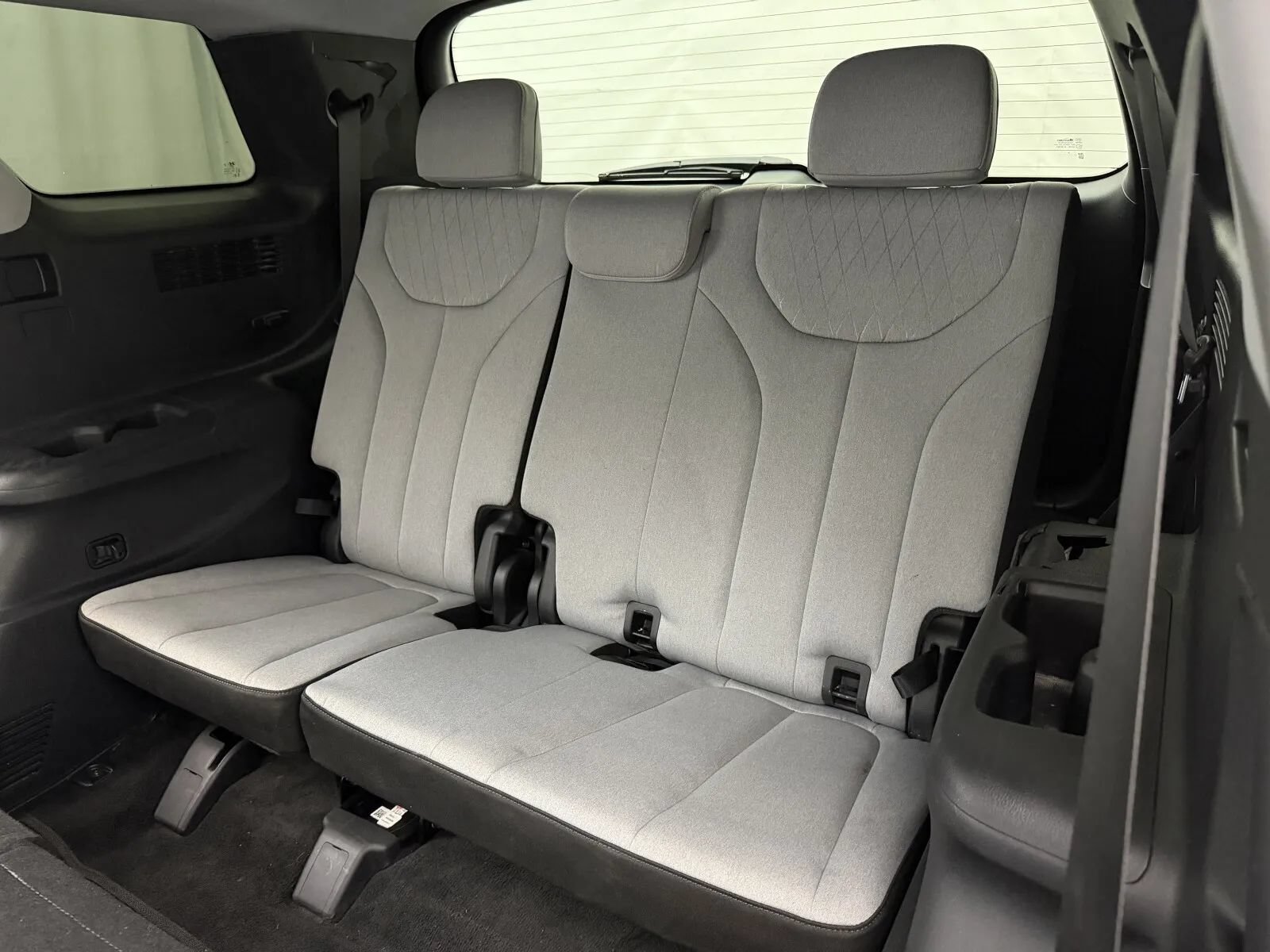 Used 2022 Hyundai Palisade SE w/ Cargo Package FWD image 26