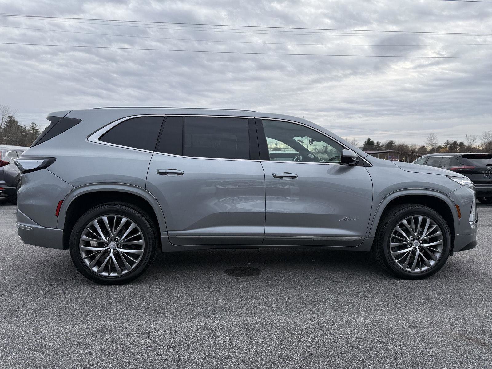 Certified 2025 Buick Enclave Avenir w/ LPO, All-Weather Package image 4