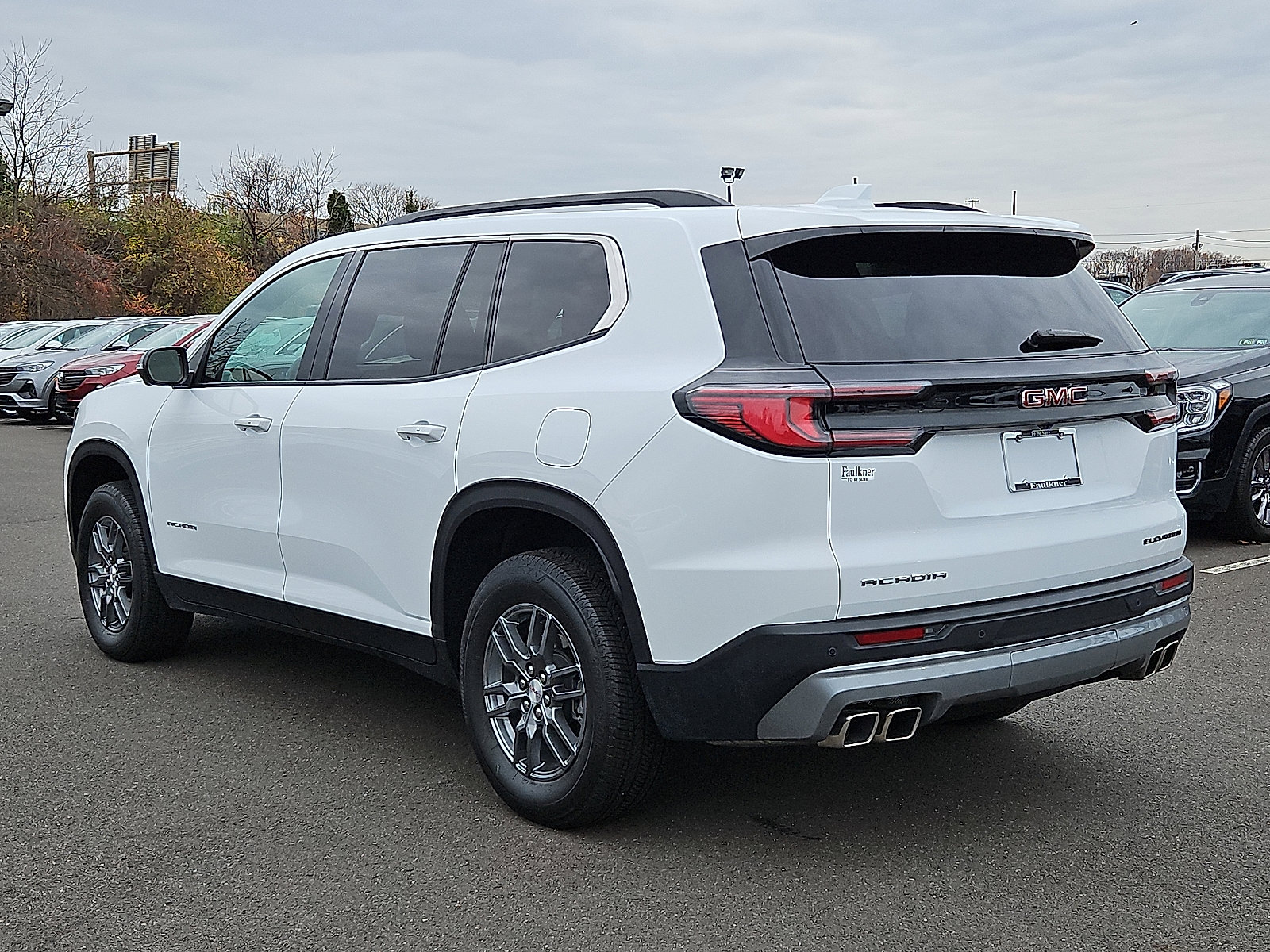 Certified 2025 GMC Acadia Elevation image 4