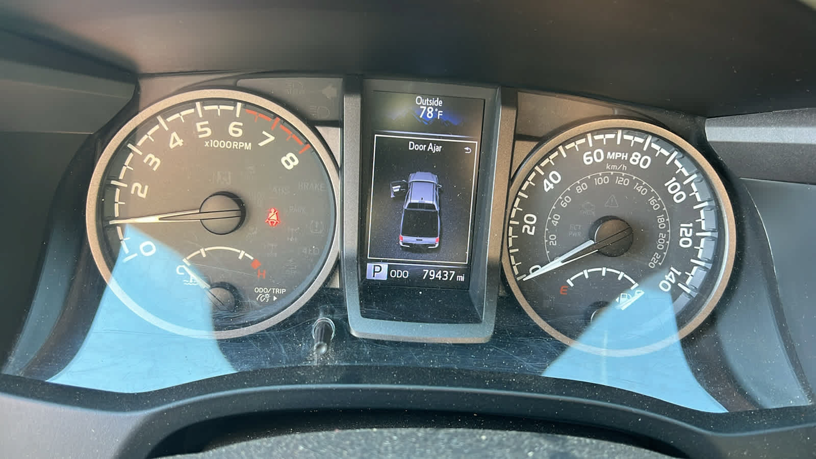 Used 2019 Toyota Tacoma TRD Sport AWD/4WD image 11