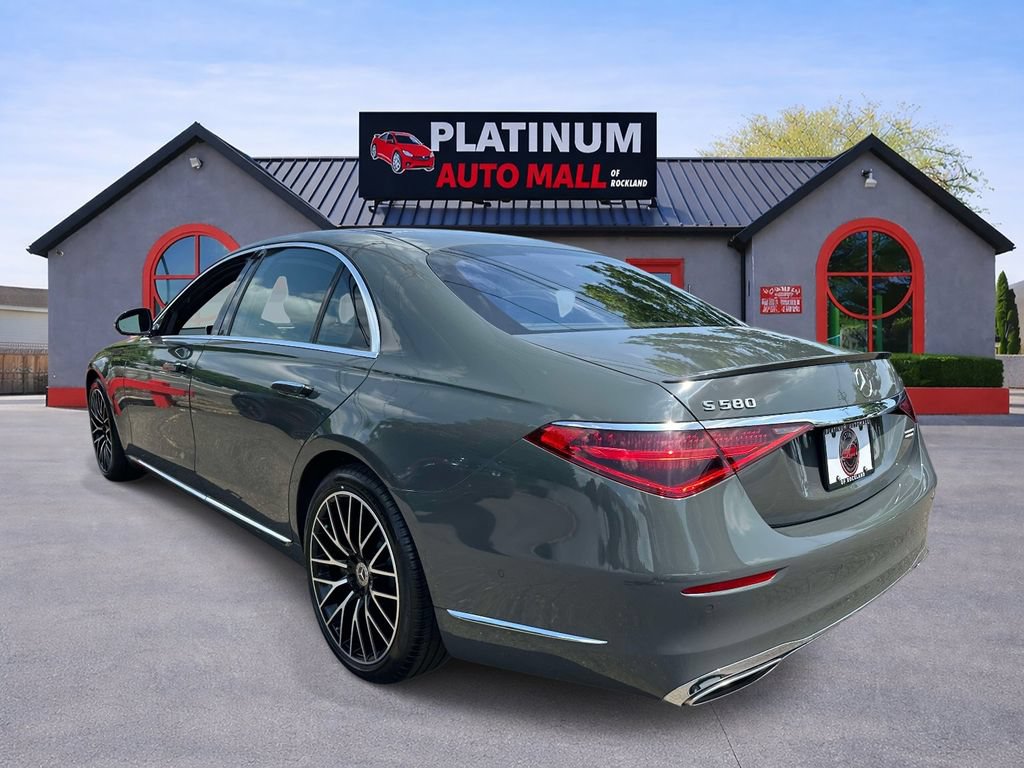 Used 2024 Mercedes-Benz S 580 4MATIC Sedan image 4