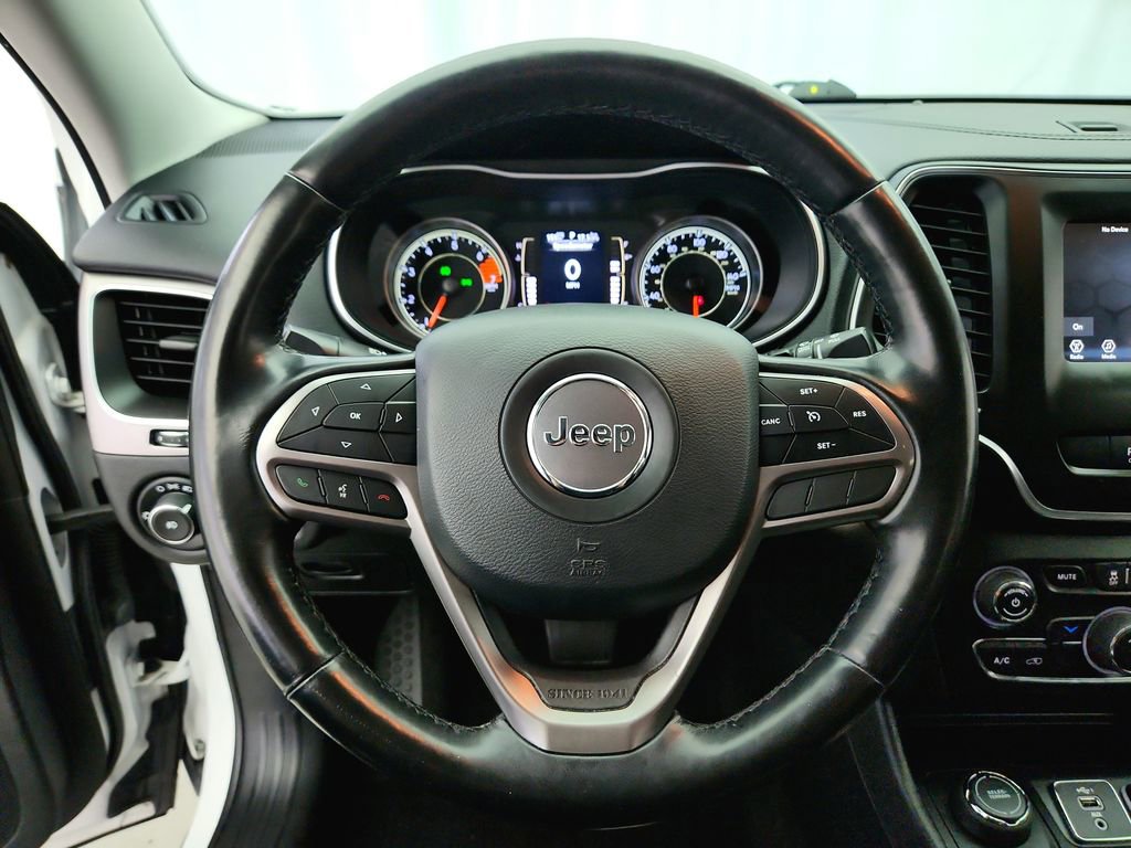 Used 2020 Jeep Cherokee Latitude Plus w/ Cold Weather Group image 13