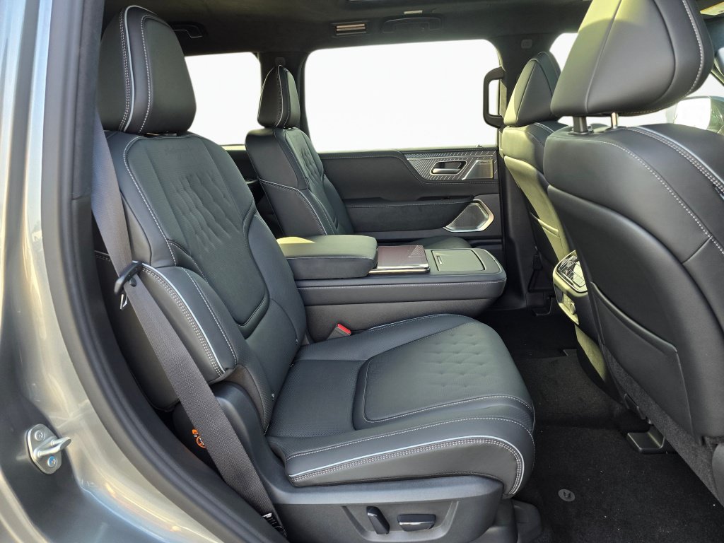 New 2027 INFINITI QX80 Autograph AWD/4WD image 26