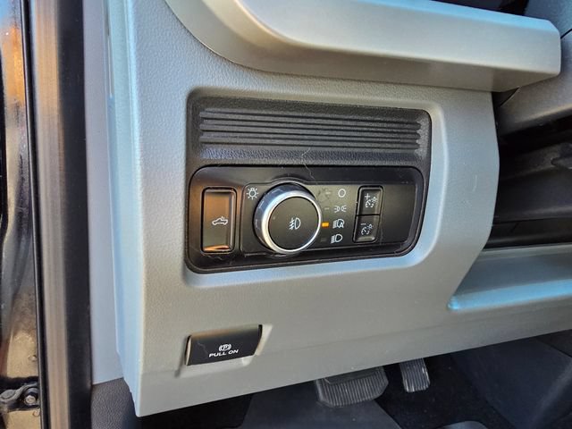 Used 2023 Ford F250 XLT w/ FX4 Off-Road Package AWD/4WD image 15