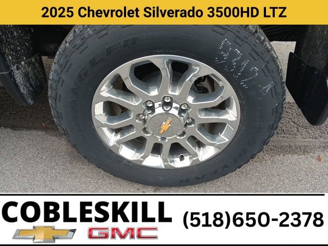 New 2025 Chevrolet Silverado 3500 LTZ image 11