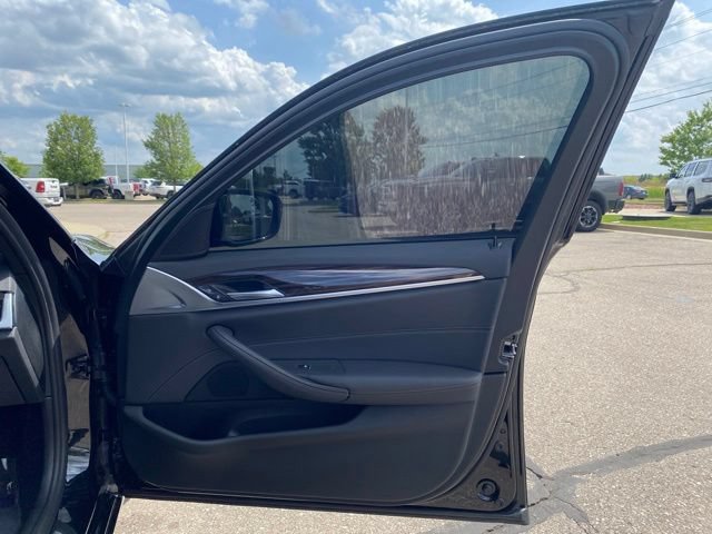 Used 2022 BMW 530i xDrive w/ Convenience Package AWD/4WD image 29