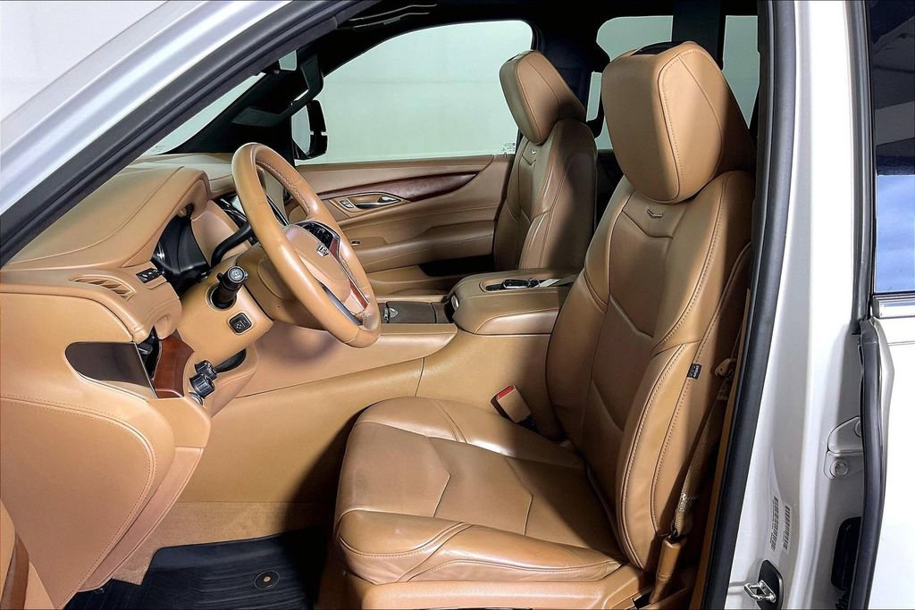 Used 2017 Cadillac Escalade Platinum image 37