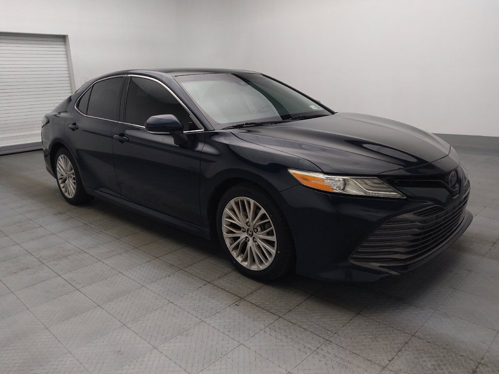 Used 2018 Toyota Camry XLE FWD image 11