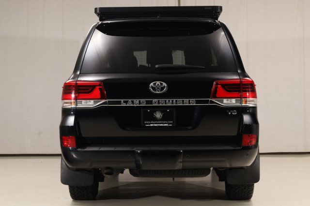 Used 2016 Toyota Land Cruiser AWD/4WD image 12