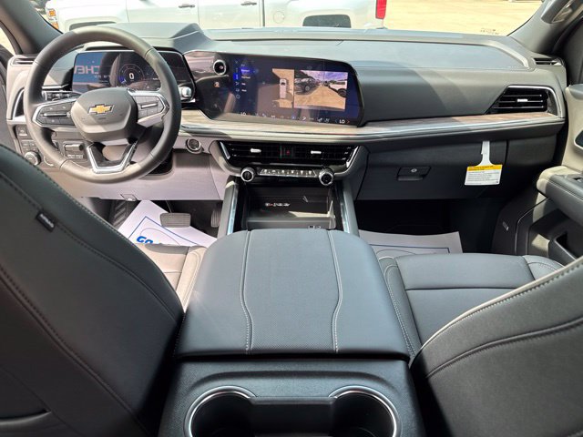 New 2026 Chevrolet Suburban Premier AWD/4WD image 23
