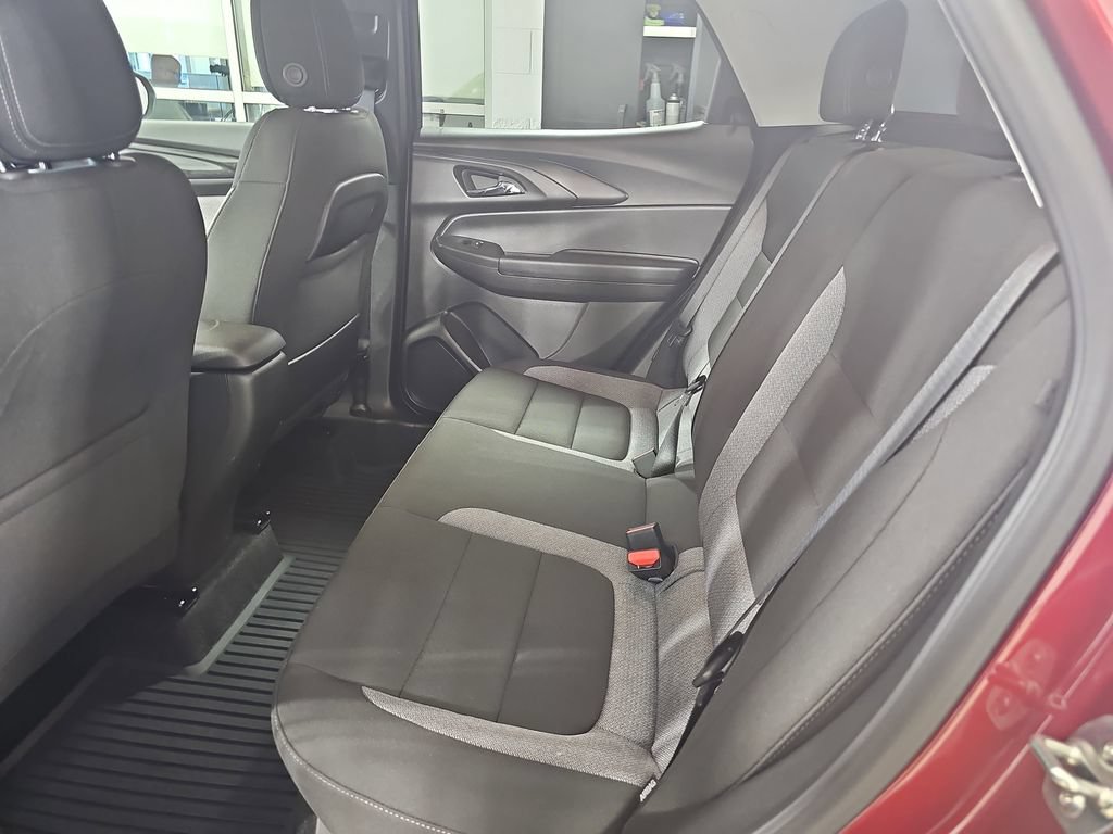 Certified 2025 Chevrolet TrailBlazer LS w/ LS Convenience Package FWD image 17