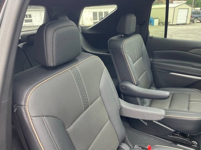 Used 2026 Chevrolet Traverse High Country w/ LPO, Floor Liner Package AWD/4WD image 40