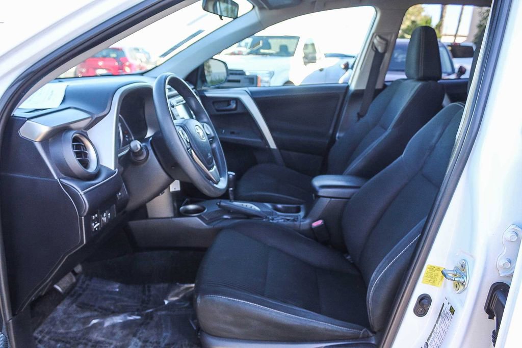Used 2013 Toyota RAV4 XLE w/ Preferred Accessory Pkg AWD/4WD image 17