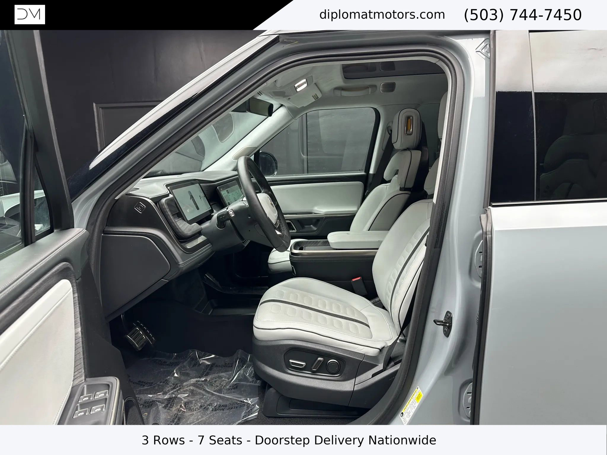 Used 2023 Rivian R1S Adventure image 16