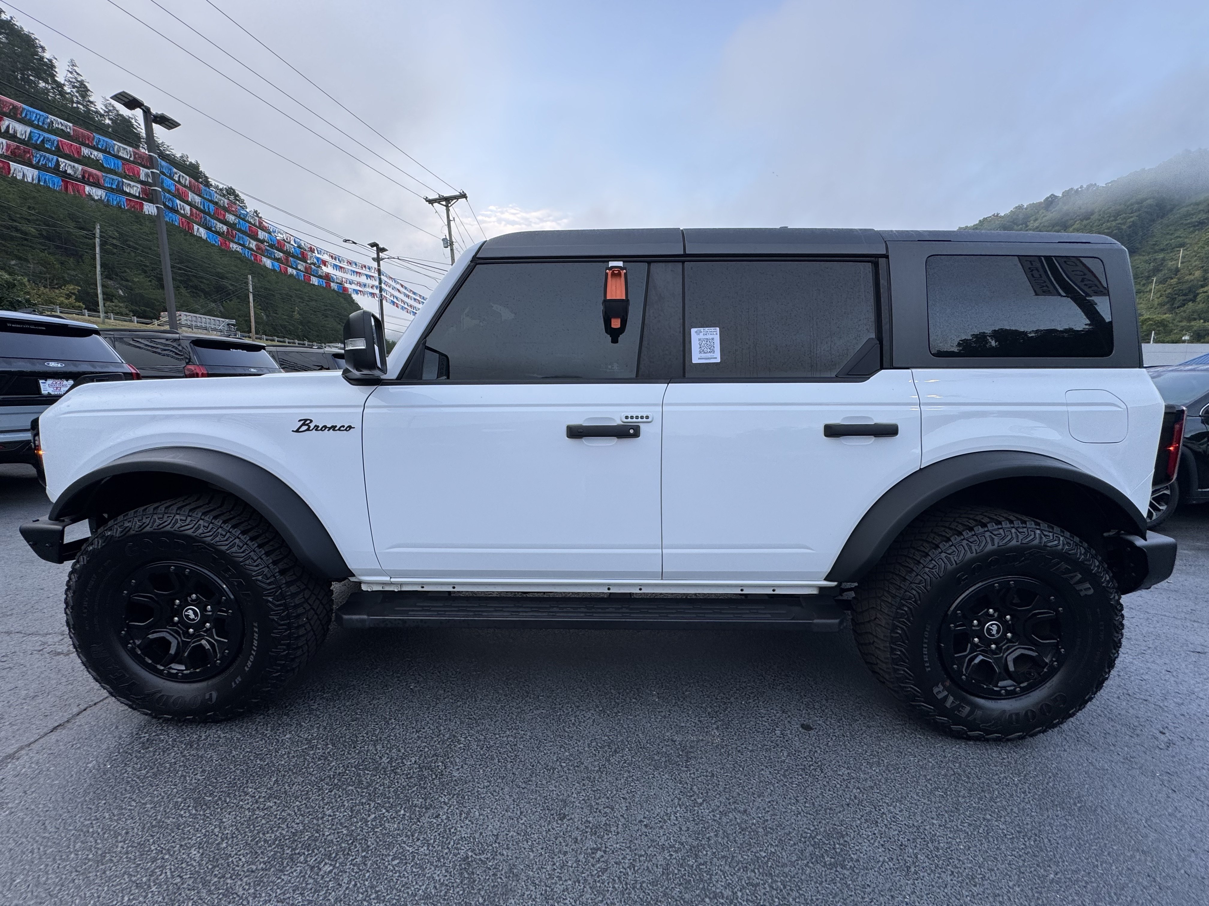 Used 2024 Ford Bronco Wildtrak AWD/4WD image 4