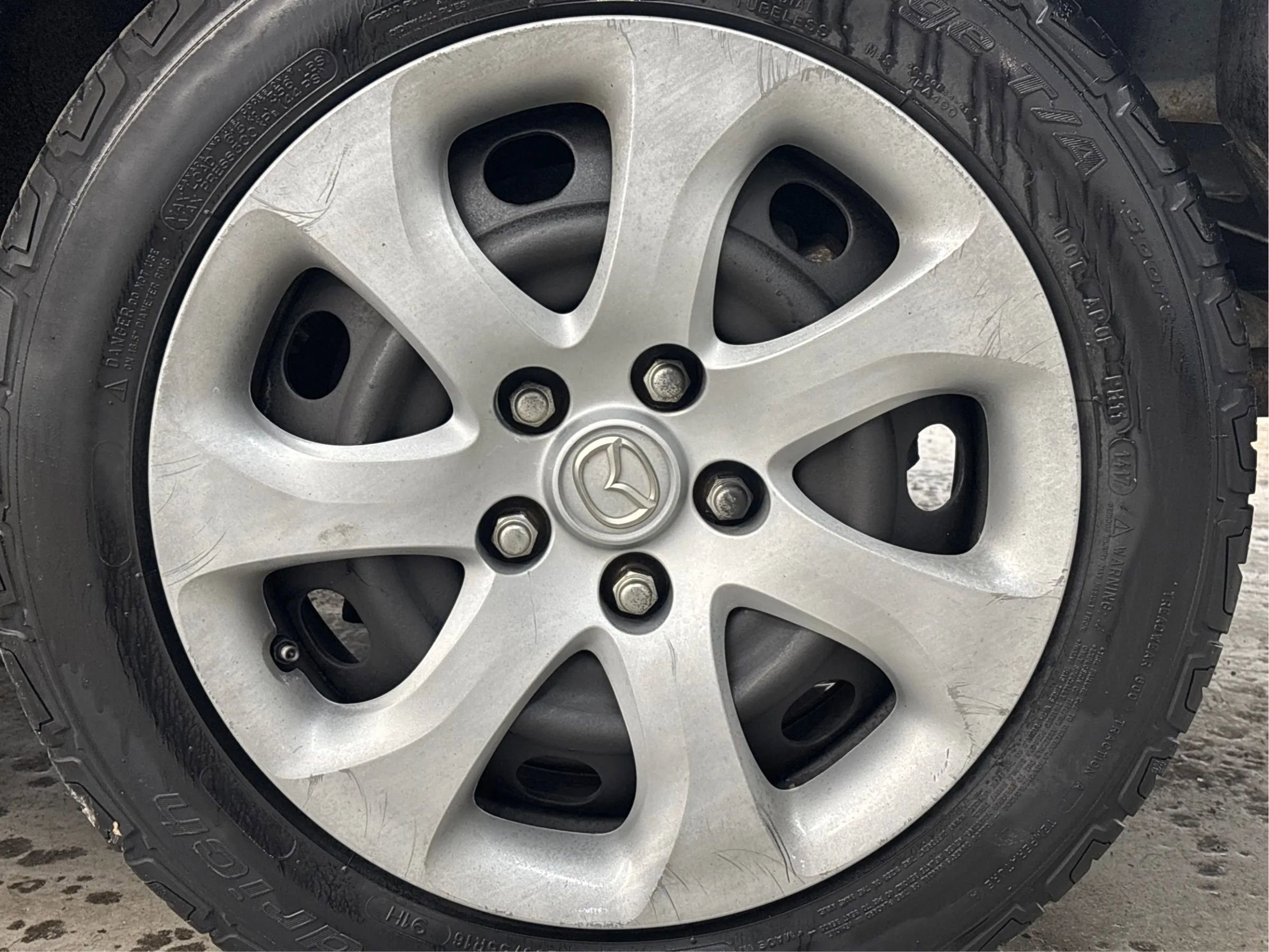 Used 2013 MAZDA MAZDA3 i Sport image 30