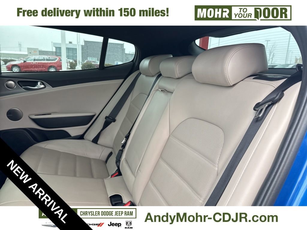 Used 2018 Kia Stinger GT2 image 25