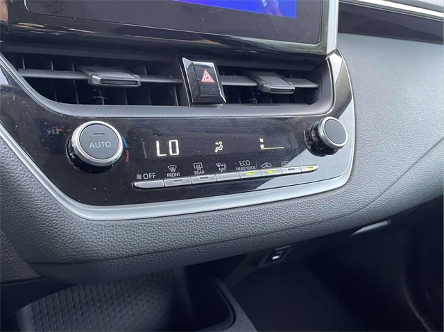 Used 2024 Toyota Corolla LE image 28