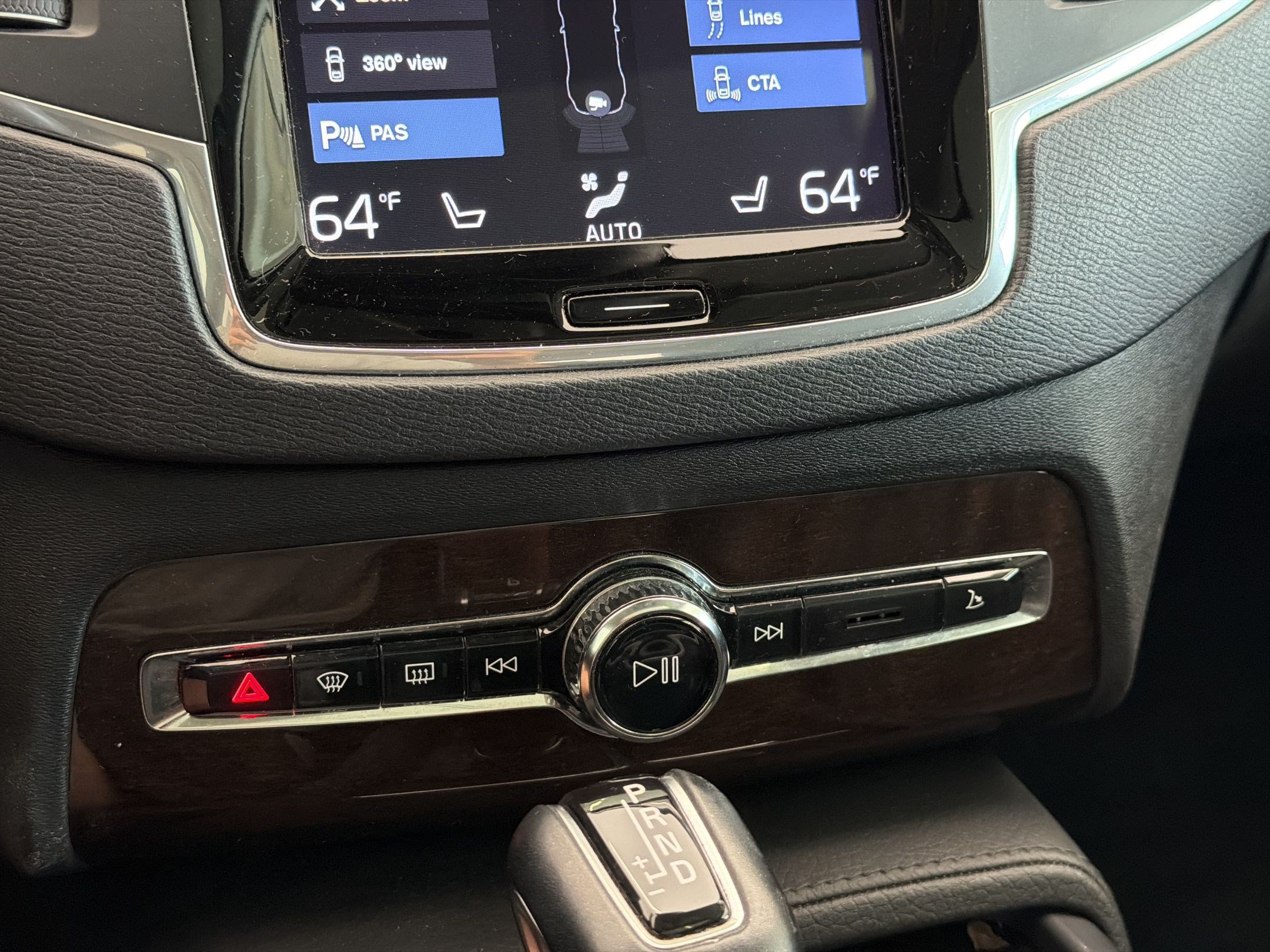 Used 2019 Volvo XC90 T6 Momentum w/ Advanced Package AWD/4WD image 19