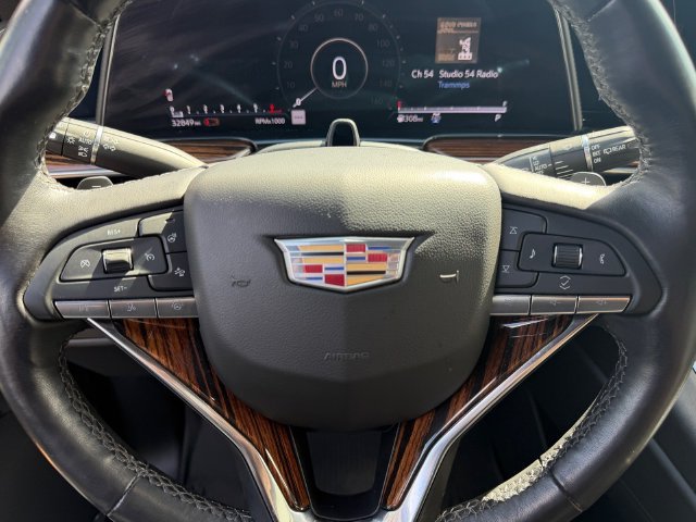 Used 2022 Cadillac Escalade Premium Luxury AWD/4WD image 30