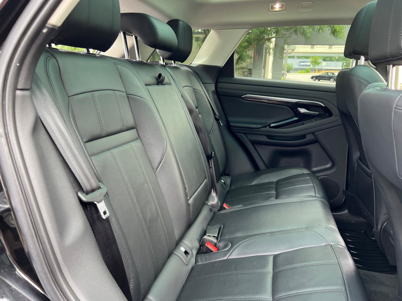 Used 2020 Land Rover Range Rover Evoque SE AWD/4WD image 30