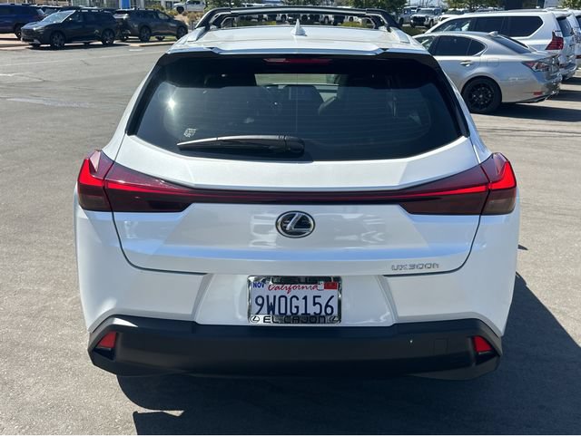 Certified 2025 Lexus UX 300h FWD w/ Accessory Package (Z2) image 5