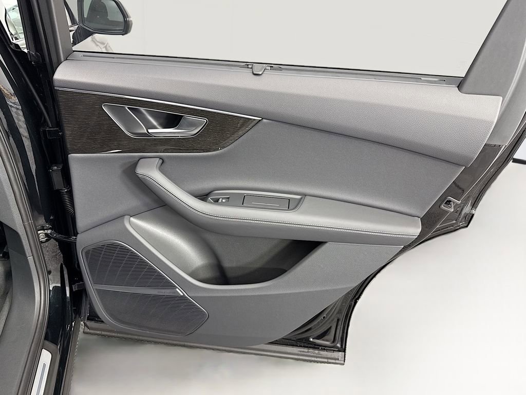 New 2026 Audi Q7 3.0T Premium Plus image 28