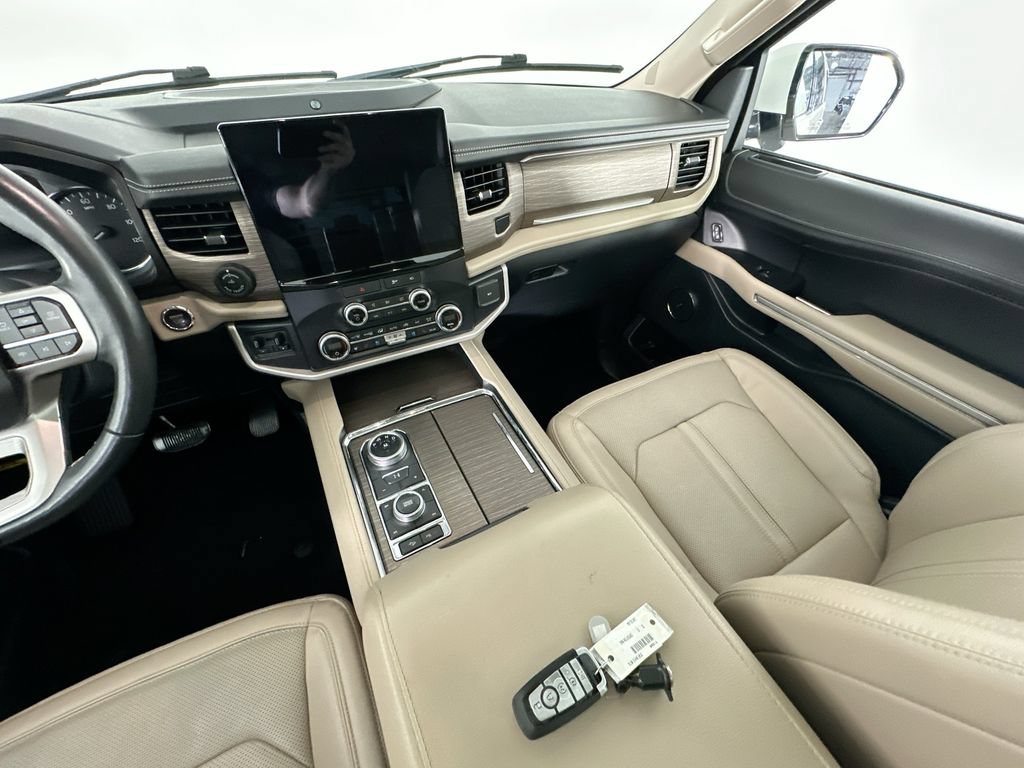 Used 2022 Ford Expedition Max Limited AWD/4WD image 11