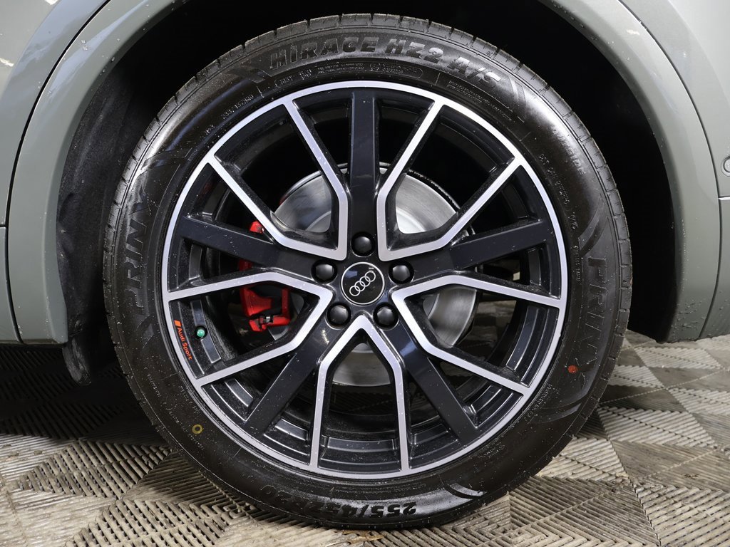 Used 2023 Audi SQ5 Prestige w/ Prestige Package image 23