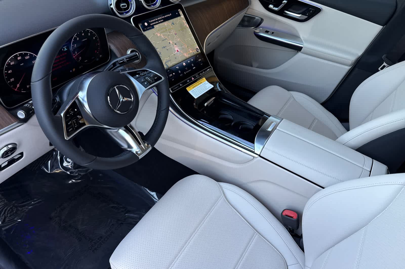 New 2026 Mercedes-Benz GLC 300 image 9